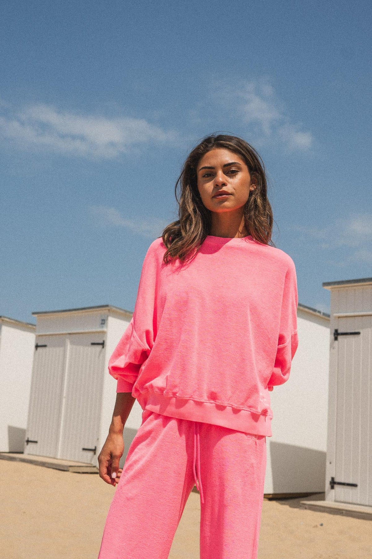 SYDNEY SWEATER - Neon Pink