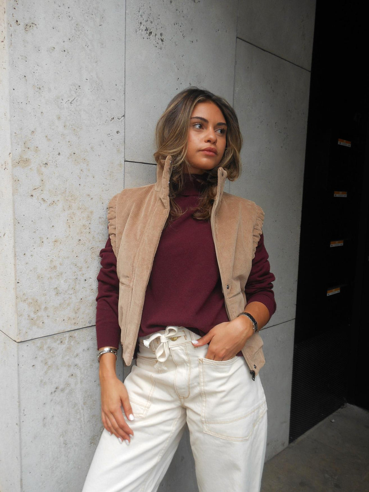 GALAXY CORDUROY - Cropped bodywarmer - Camel