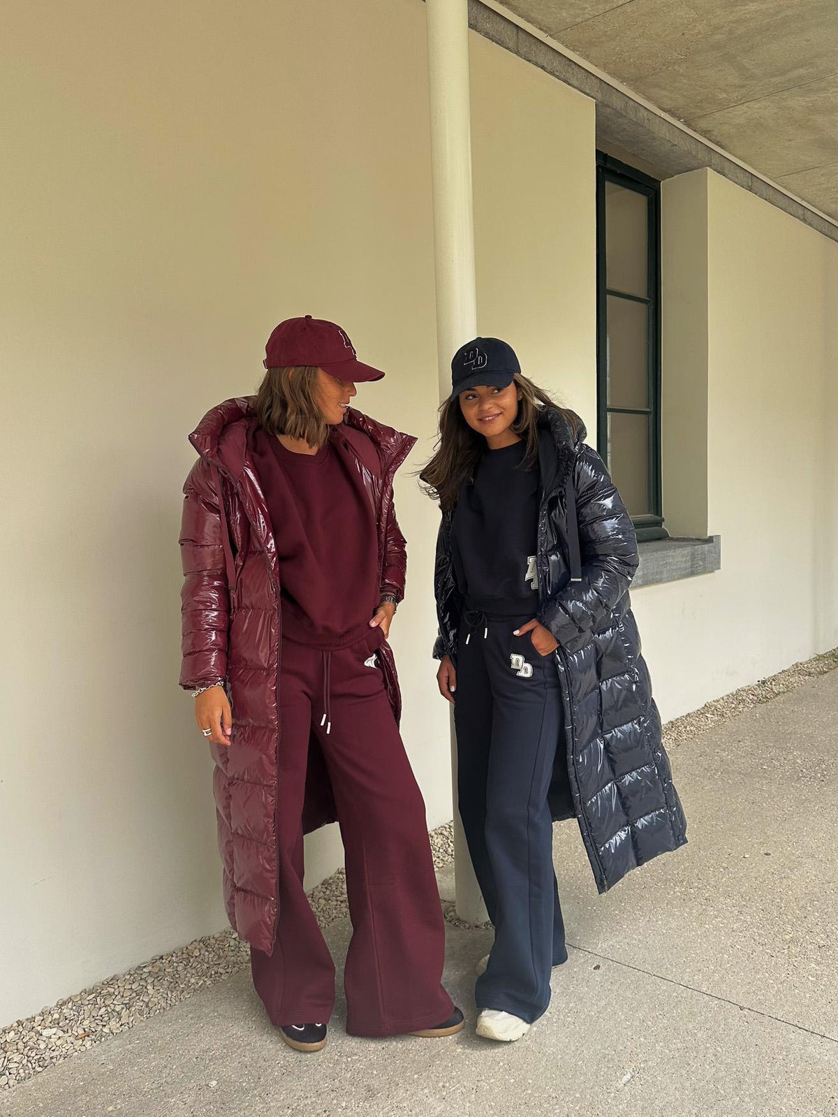 BROOKLYN - Relaxed Fit Sweatpants - Burgundy