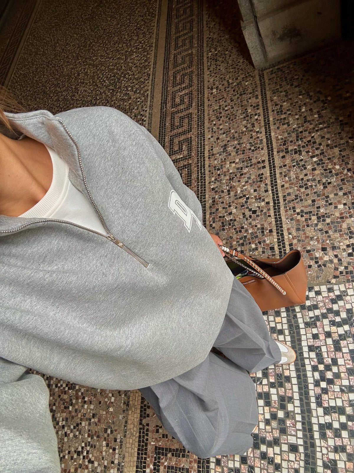 BOSTON - Zip Sweater - Grey